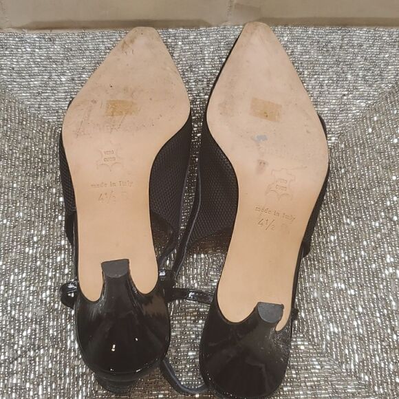 AMALFI Black Fabric and Patent Heels - Size 4 1/2 - Picture 5 of 6